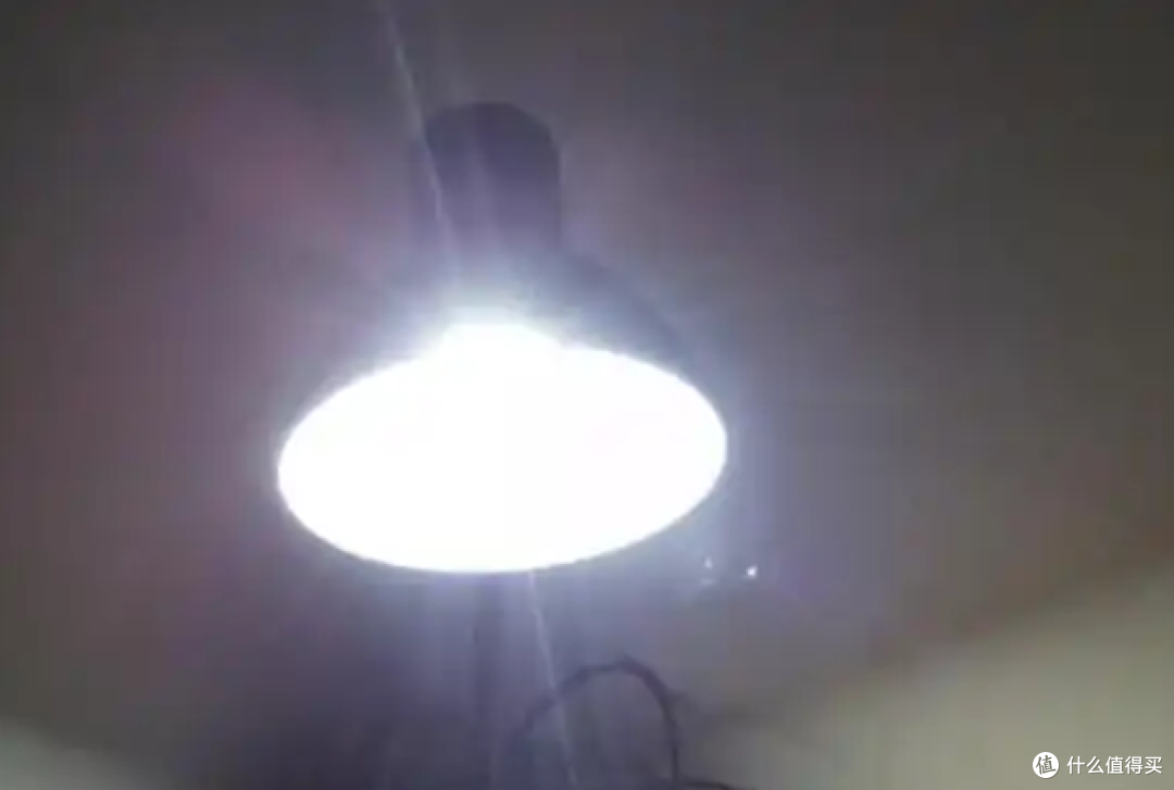 护眼灯是智商税吗？别让假“护眼”灯骗了你！