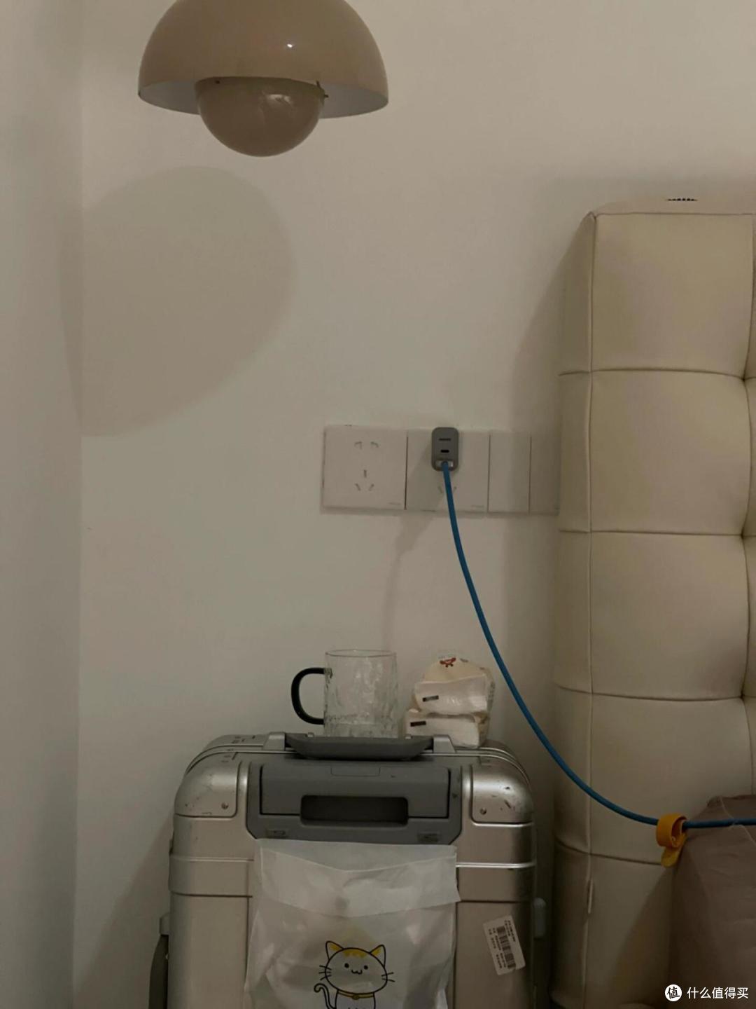 年轻人,别把出租屋当自己家,能凑合就凑合