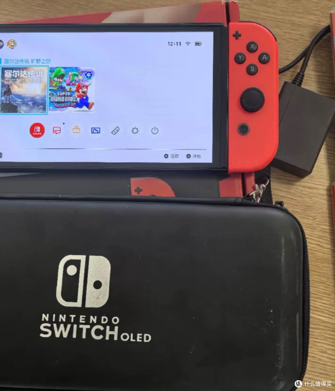谁说游戏主机不能便携又好玩？任天堂Switch OLED告诉你答案！
