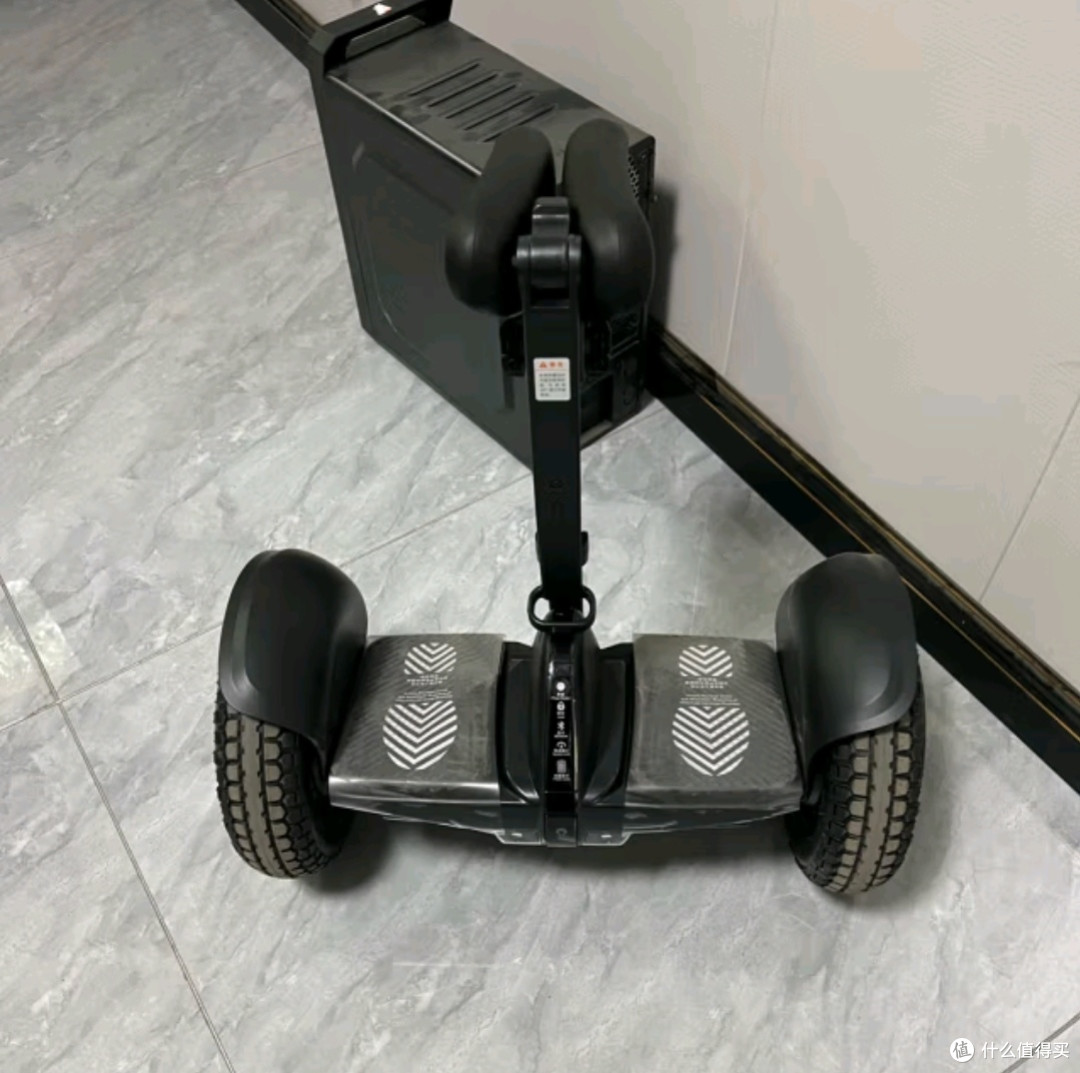 小米9号平衡车燃动版出行新宠炫酷登场