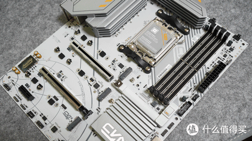 中端板皇诞生记!CVN X870方舟+9950X3D越级绞杀旗舰平台