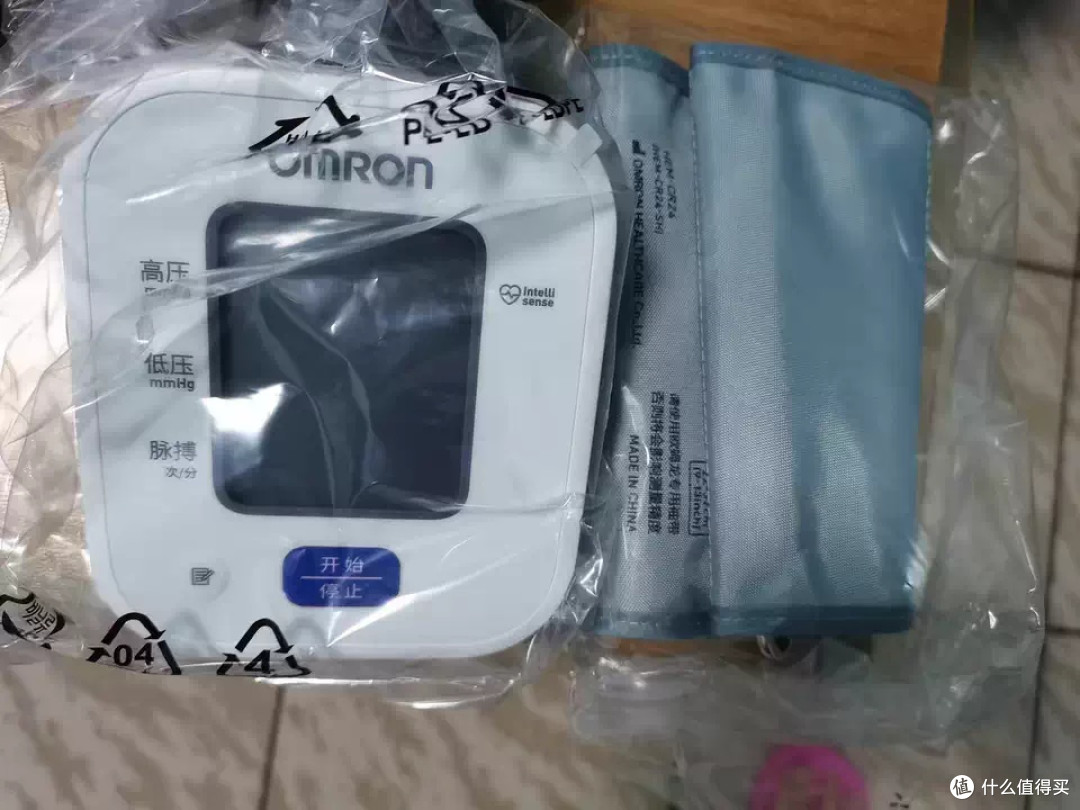 欧姆龙U701上臂式血压仪:家用医疗级精准度是否名副其实?