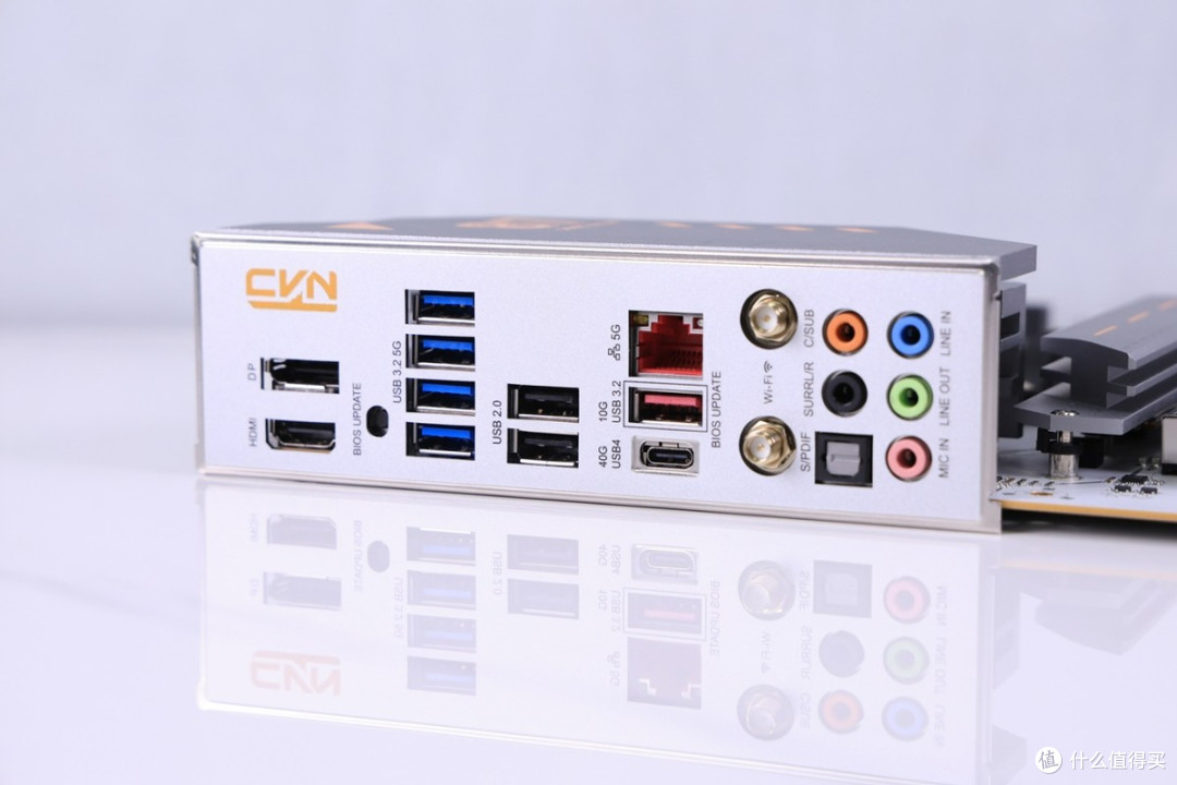 AMD的新宝贝!高颜值电竞主板来了!七彩虹CVN X870 ARK主板评测