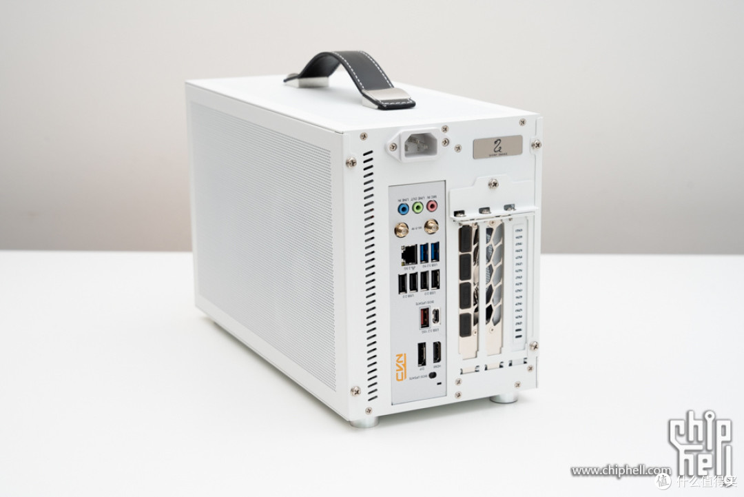 10.8L 便携小钢炮,七彩虹 CVN B850I + 闪鳞 S400 Pro 装机