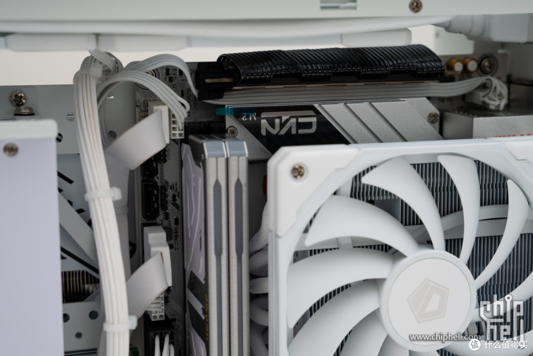 10.8L 便携小钢炮,七彩虹 CVN B850I + 闪鳞 S400 Pro 装机