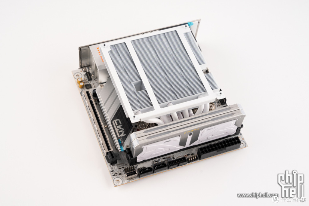 10.8L 便携小钢炮,七彩虹 CVN B850I + 闪鳞 S400 Pro 装机