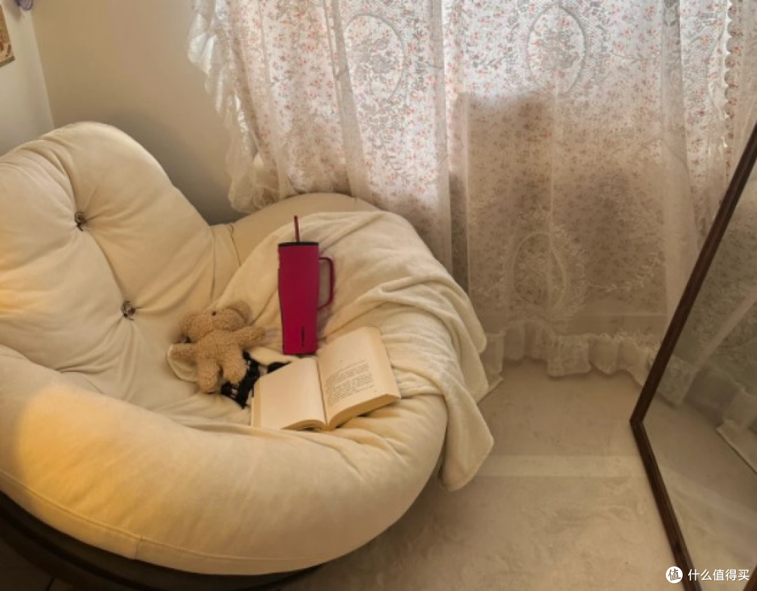 出租屋里精神乌托邦是读书角🛋️