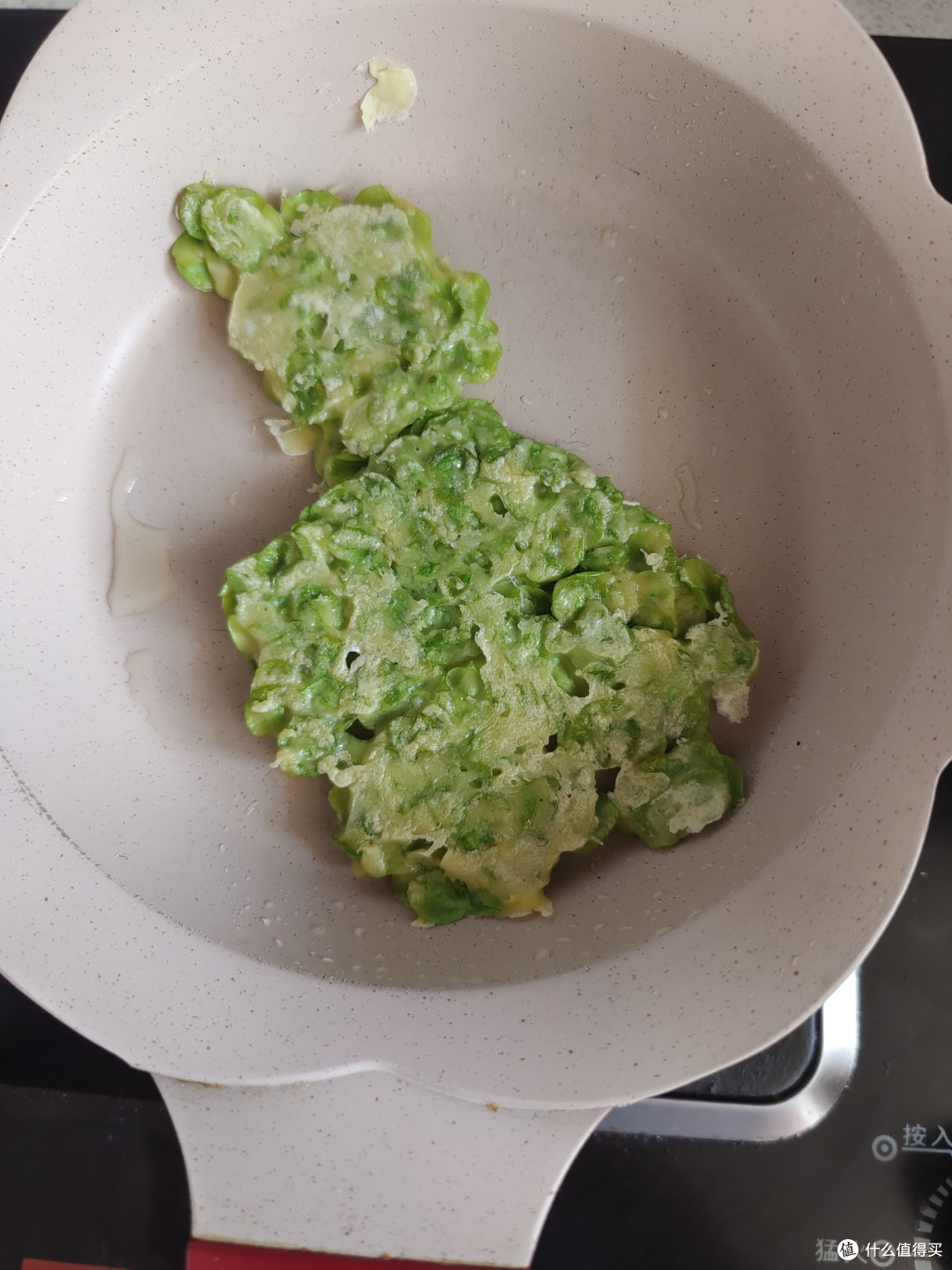 应季新鲜的榆钱鸡蛋饼