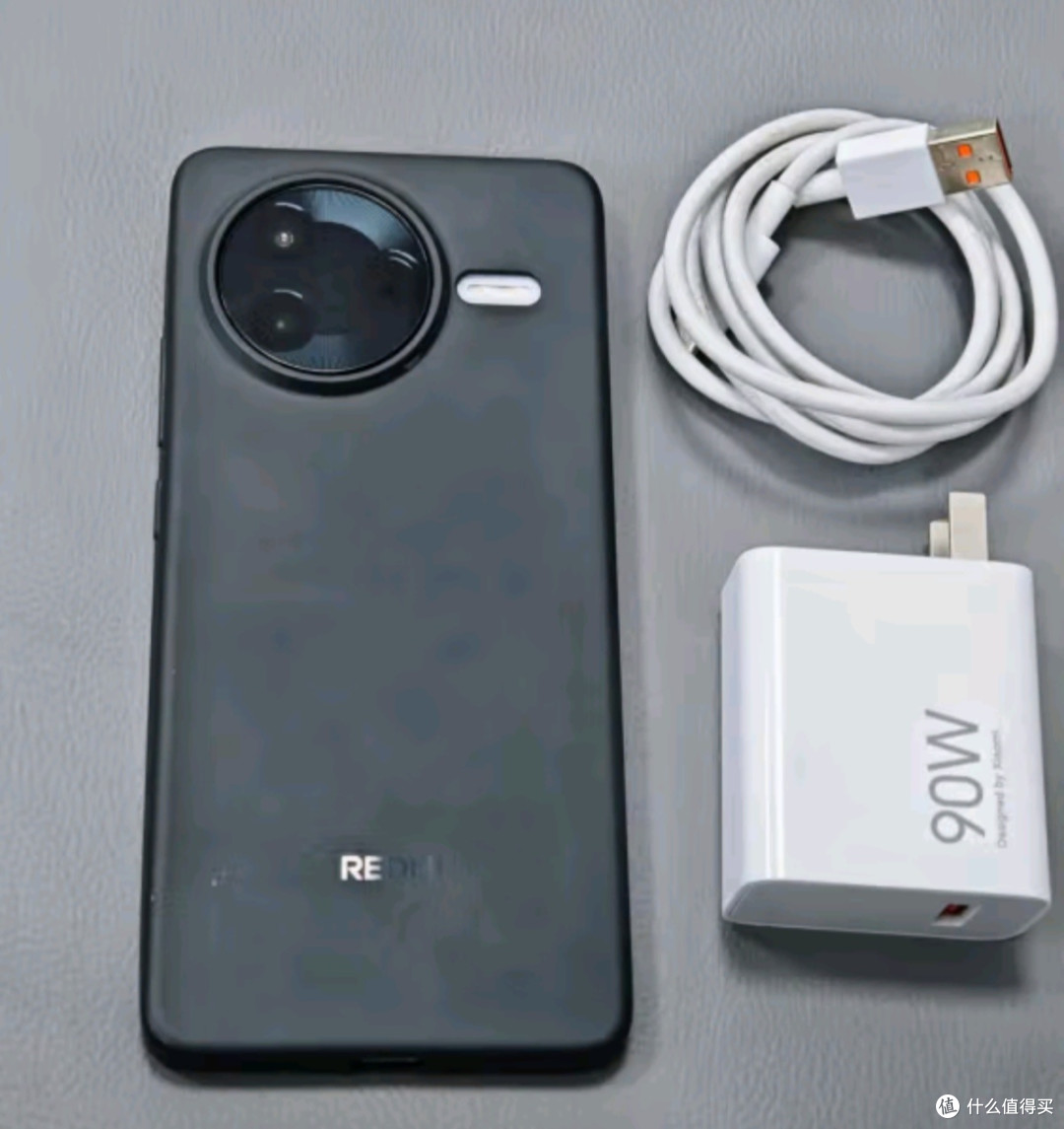 小米REDMI K80 第三代骁龙8 IP68 2K新国屏 120hz高刷