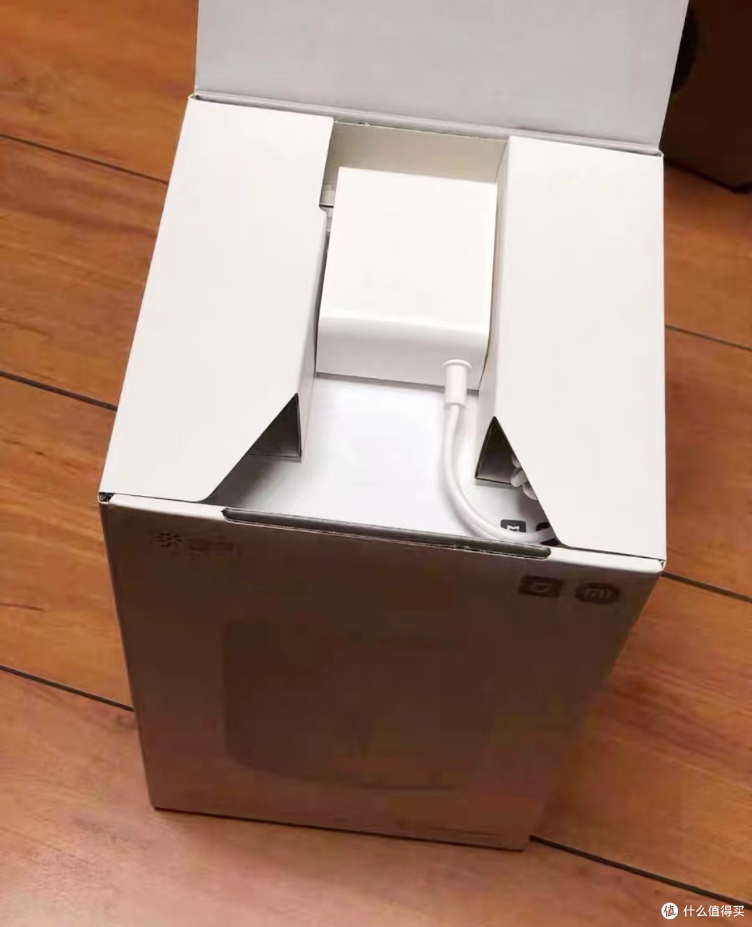 米家床头灯2:卧室里的智能氛围大师