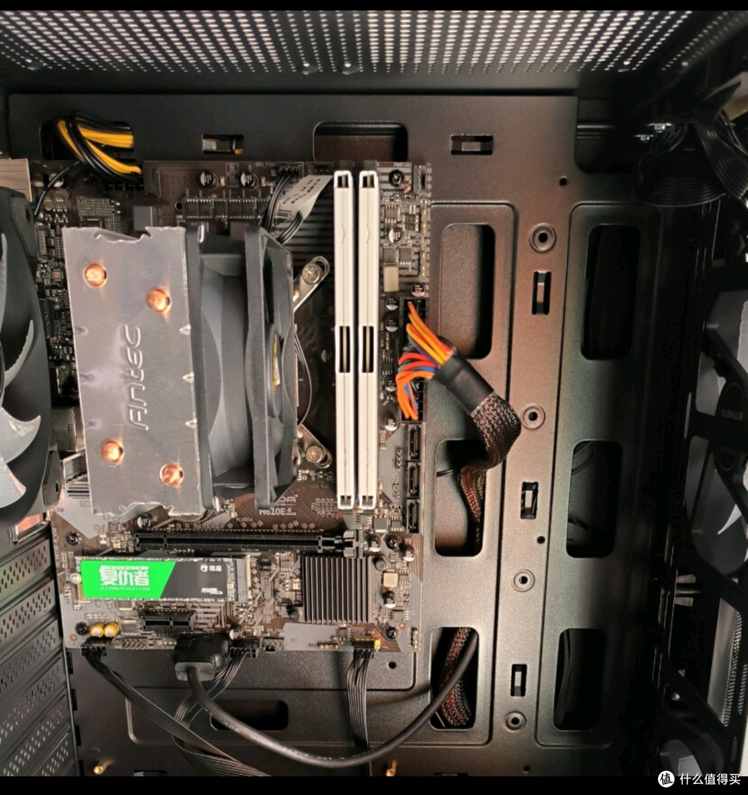 铭瑄(MAXSUN) 16GB DDR4 3200 台式机内存条 W4白猎鹰系列马