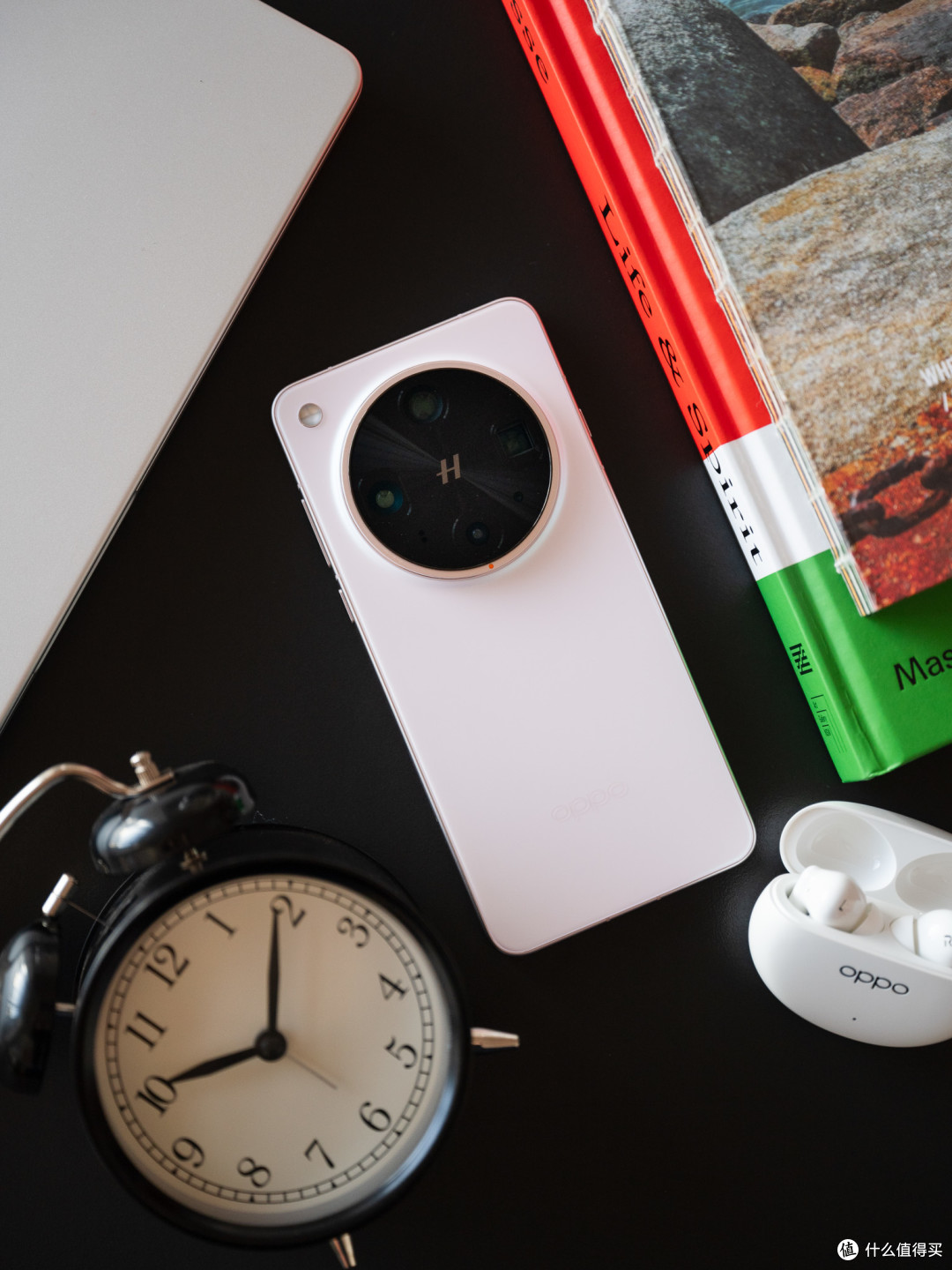 三台 Ultra 实拍对比,为何 OPPO Find X8 Ultra 夜拍这么强?