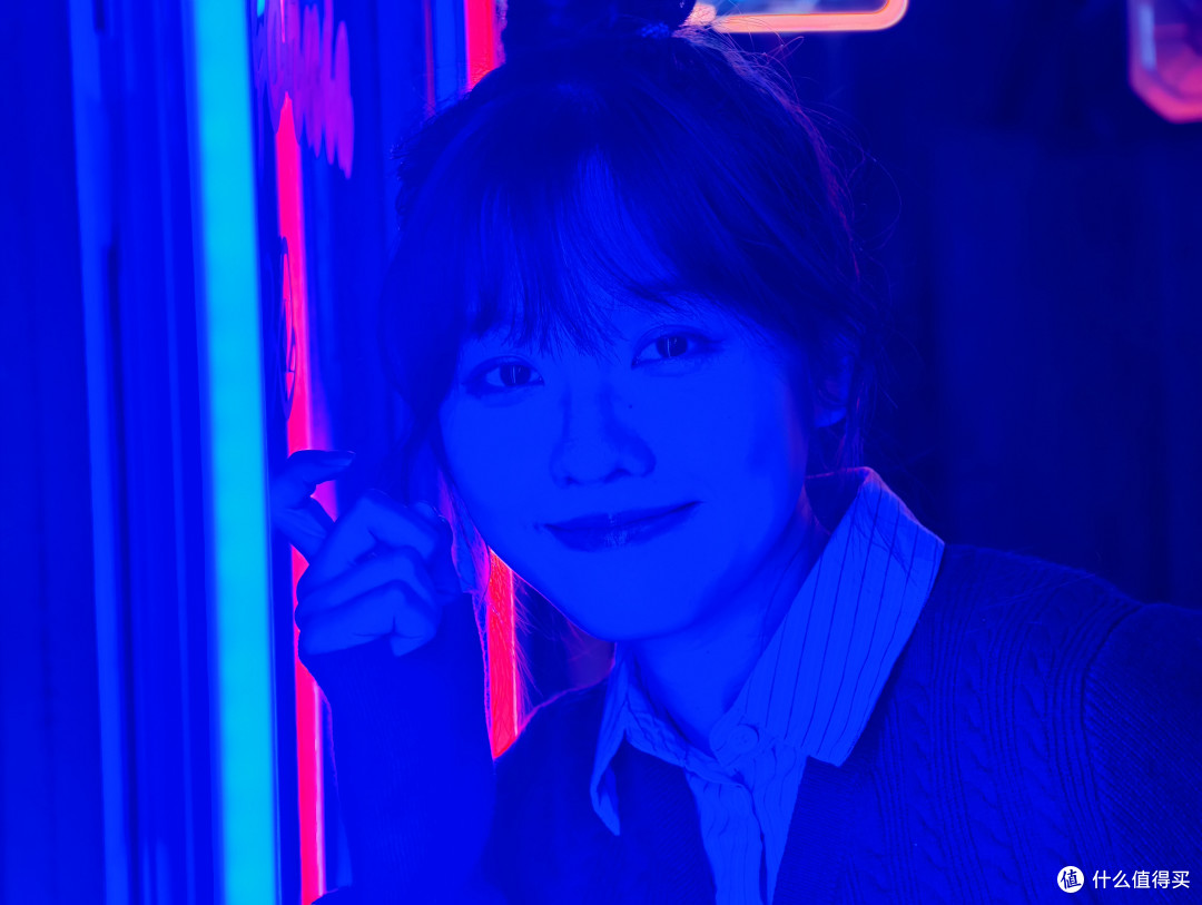 三台 Ultra 实拍对比,为何 OPPO Find X8 Ultra 夜拍这么强?
