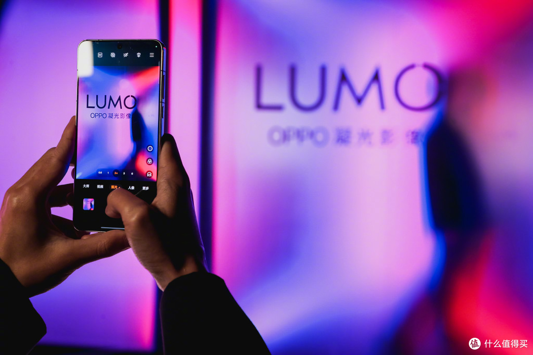 三台 Ultra 实拍对比,为何 OPPO Find X8 Ultra 夜拍这么强?