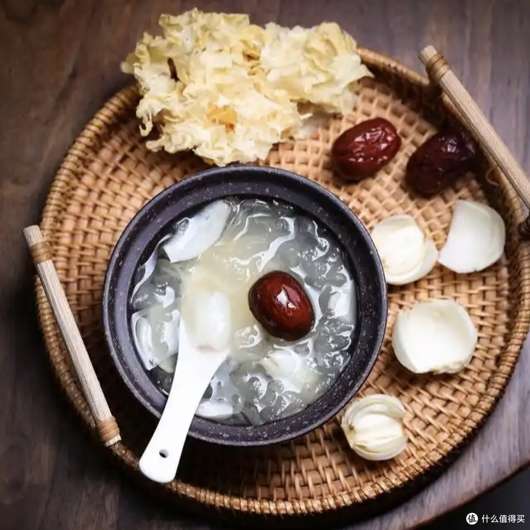 清明食补正当时!这碗「百合银耳羹」润肺又养肝~