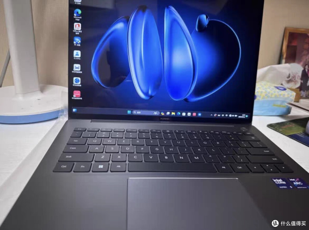 科技助力办公:华为MateBook 14 Ultra革新工作效率