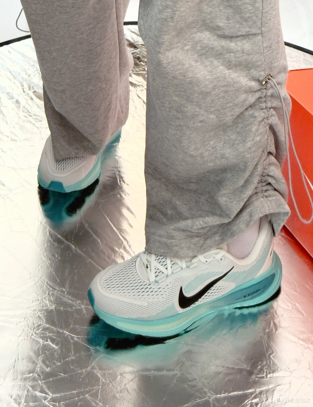 🏃‍♂ Nike Vomero 18：舒适缓震，“云朵”体验
