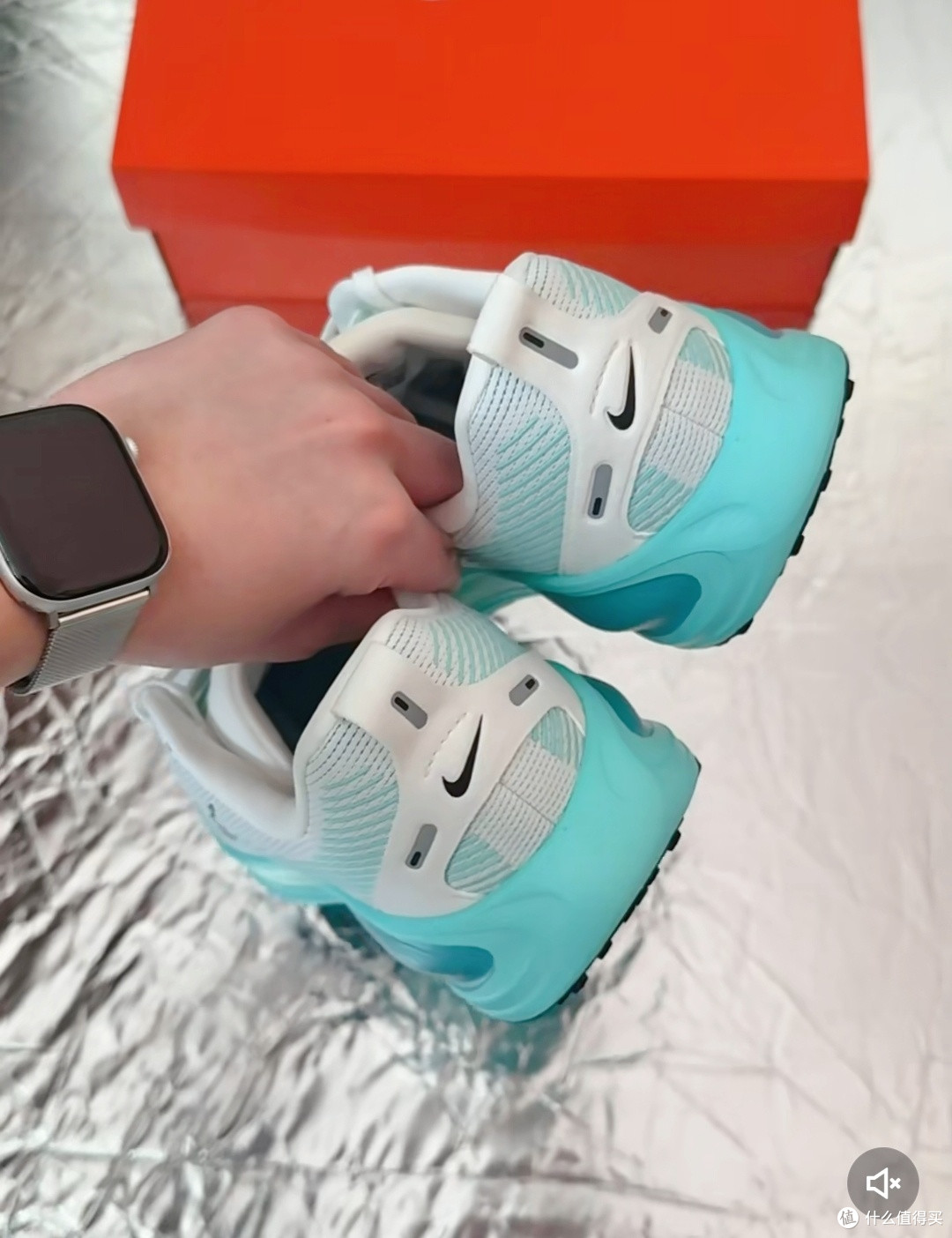 🏃‍♂ Nike Vomero 18：舒适缓震，“云朵”体验