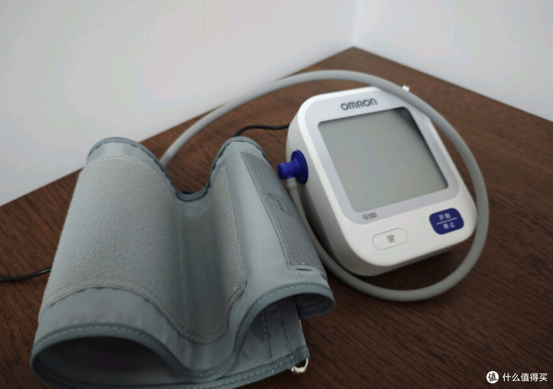 健康改造之欧姆龙(OMRON)电子血压计上臂式血压仪家用