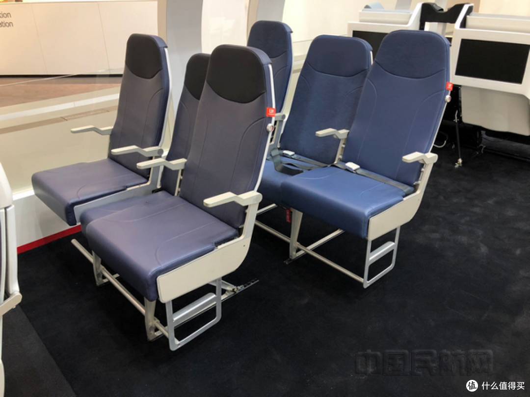 美国联邦航空局（FAA）Molon Labe公司设计的S1型中间座椅
