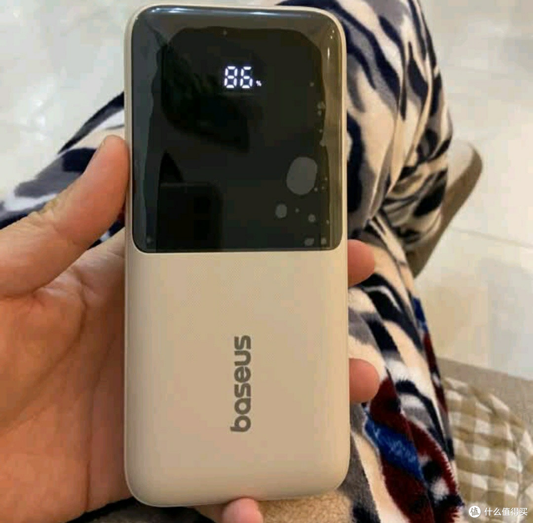 倍思充电宝20000毫安：快充极速，数显便捷，出行必备神器！🚀