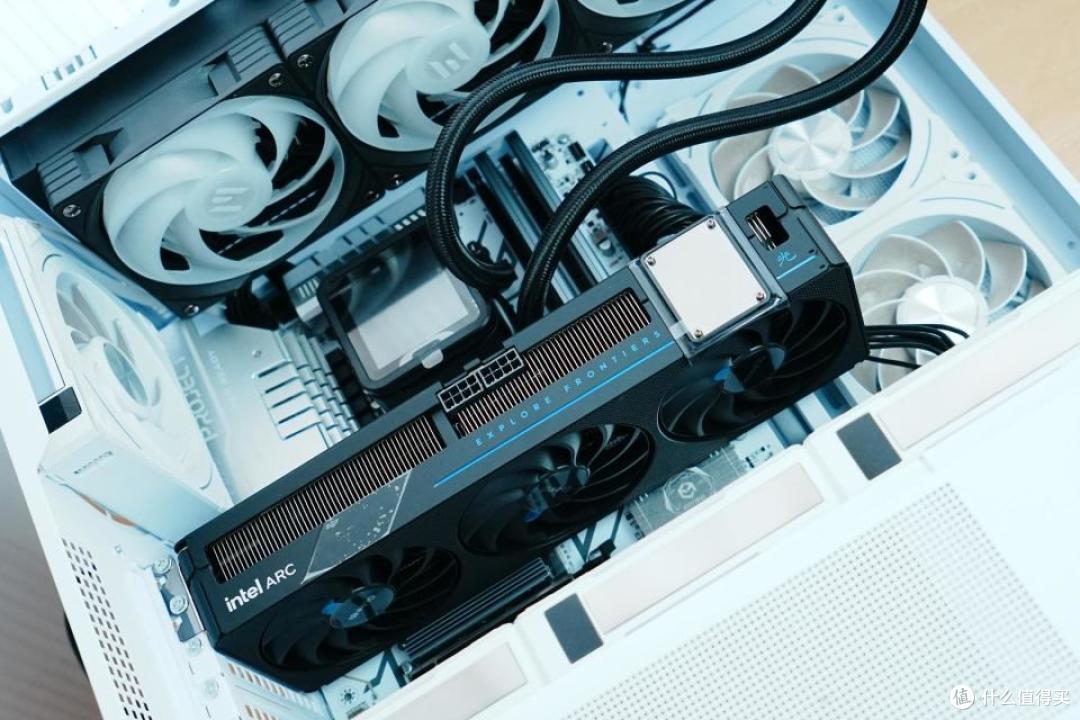 持续优化,性能飙升!蓝戟B580 Photon 12G显卡体验分享