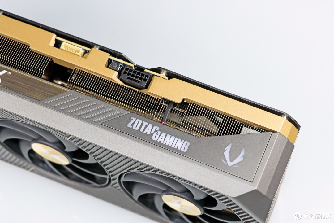 AMD R9 9950X3D 真强!搭配华硕 TUF X870-PLUS 与 索泰 RTX 5080