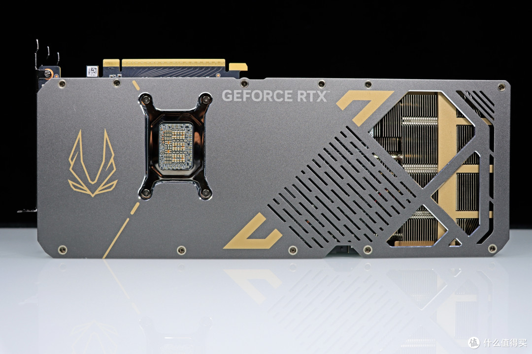 AMD R9 9950X3D 真强!搭配华硕 TUF X870-PLUS 与 索泰 RTX 5080
