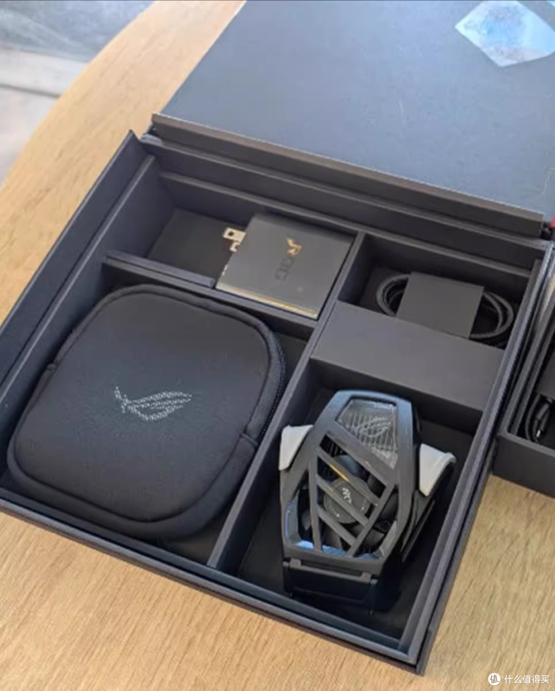 我的ROG 9 Pro游戏日记：当“电竞怪兽”遇上185Hz的丝滑战场