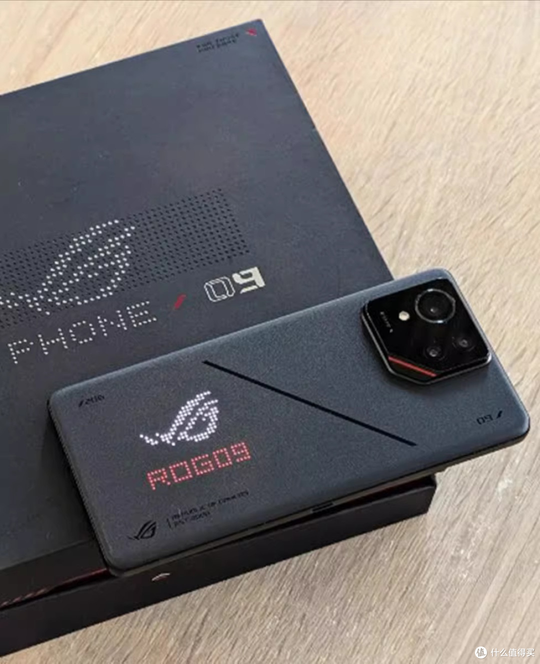 我的ROG 9 Pro游戏日记：当“电竞怪兽”遇上185Hz的丝滑战场