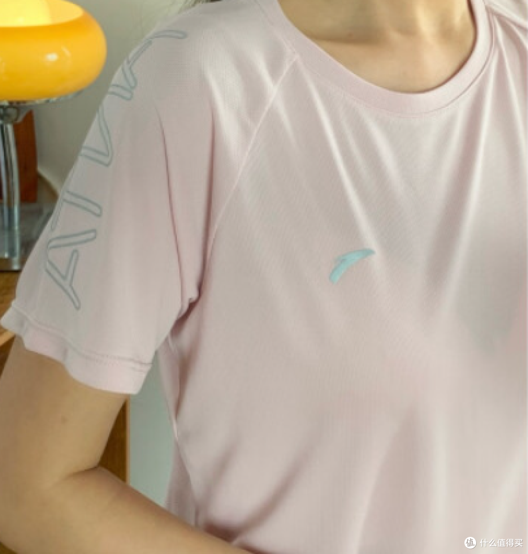 安踏速干运动套装:夏季健康目标的有力助推器