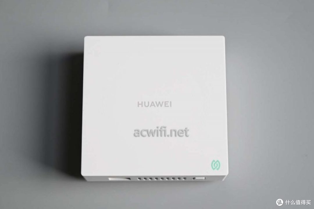 全球首拆:华为Q7网线版拆机