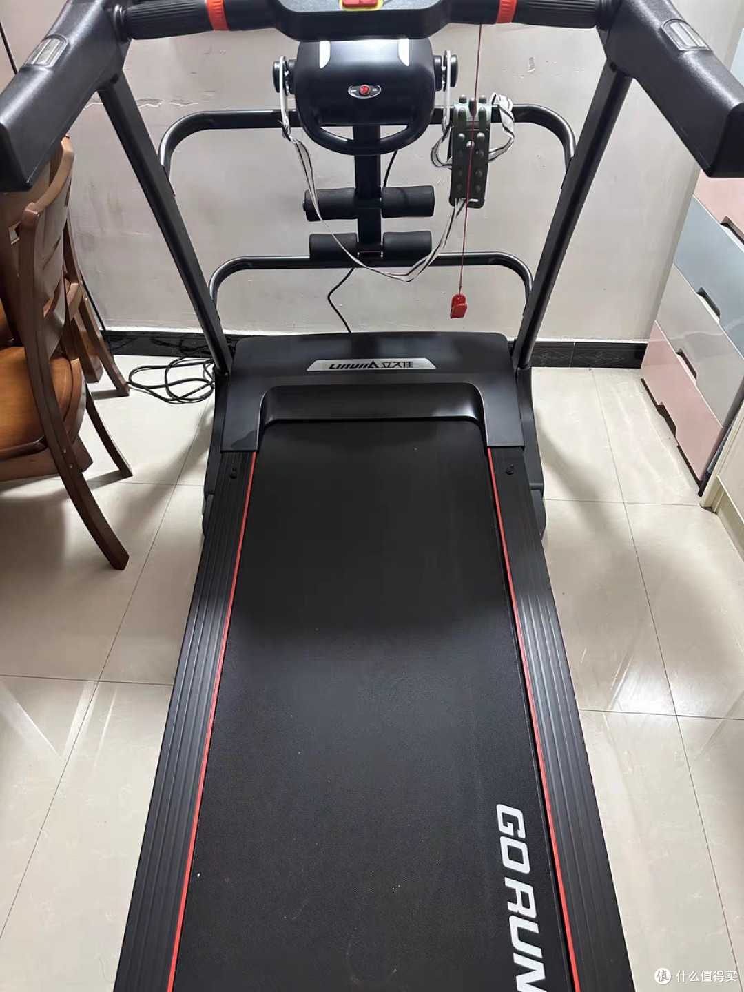 家庭健身新纪元：立久佳跑步机养成锻炼