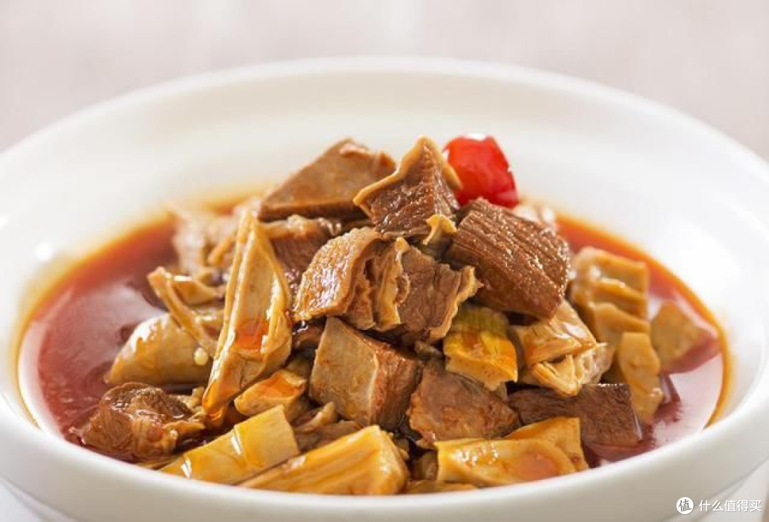 炖牛肉切记别焯水!学会冷水+1料技巧,软烂入味不塞牙