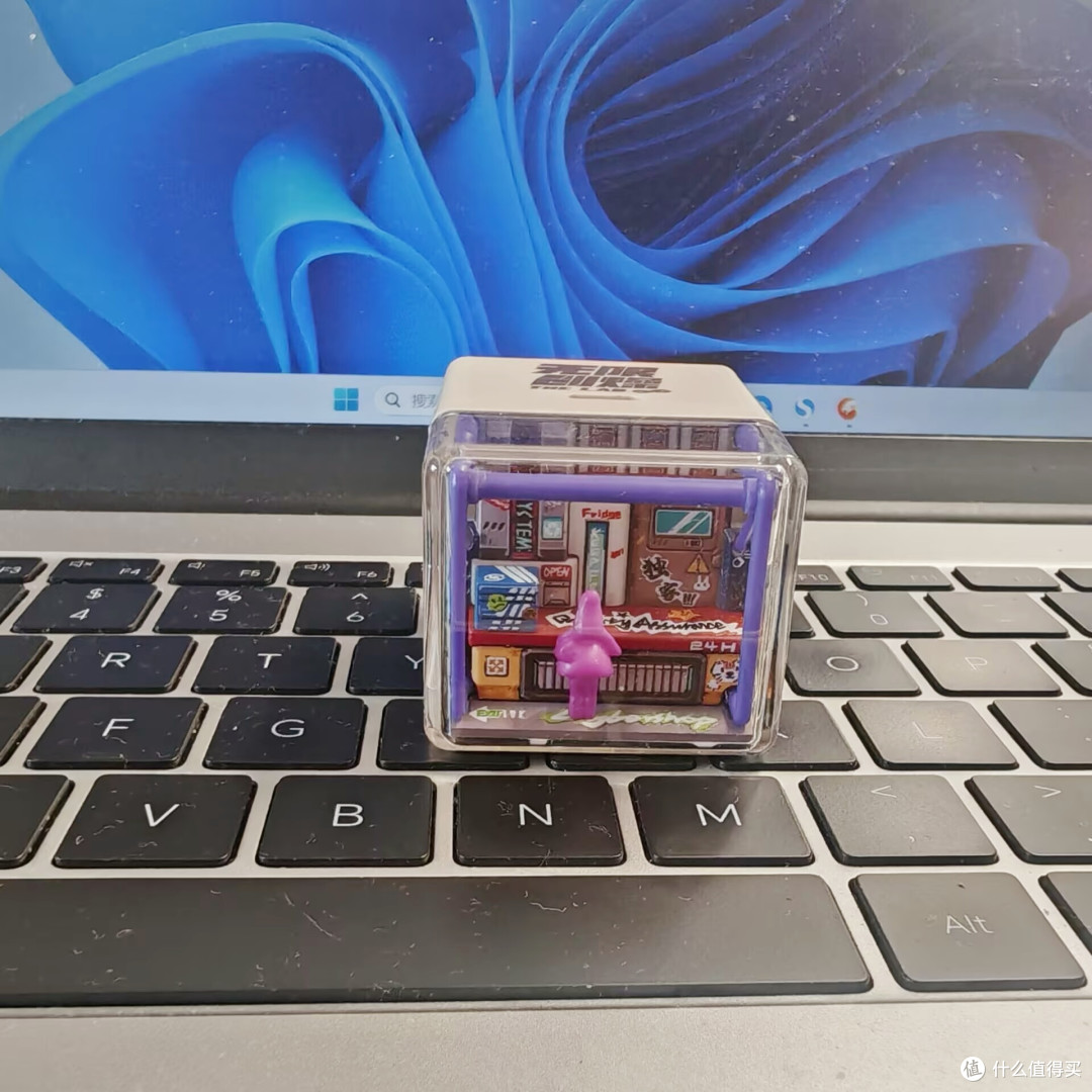 城会玩!一不小心被这款赛博商店场景充电头的颜值圈粉了