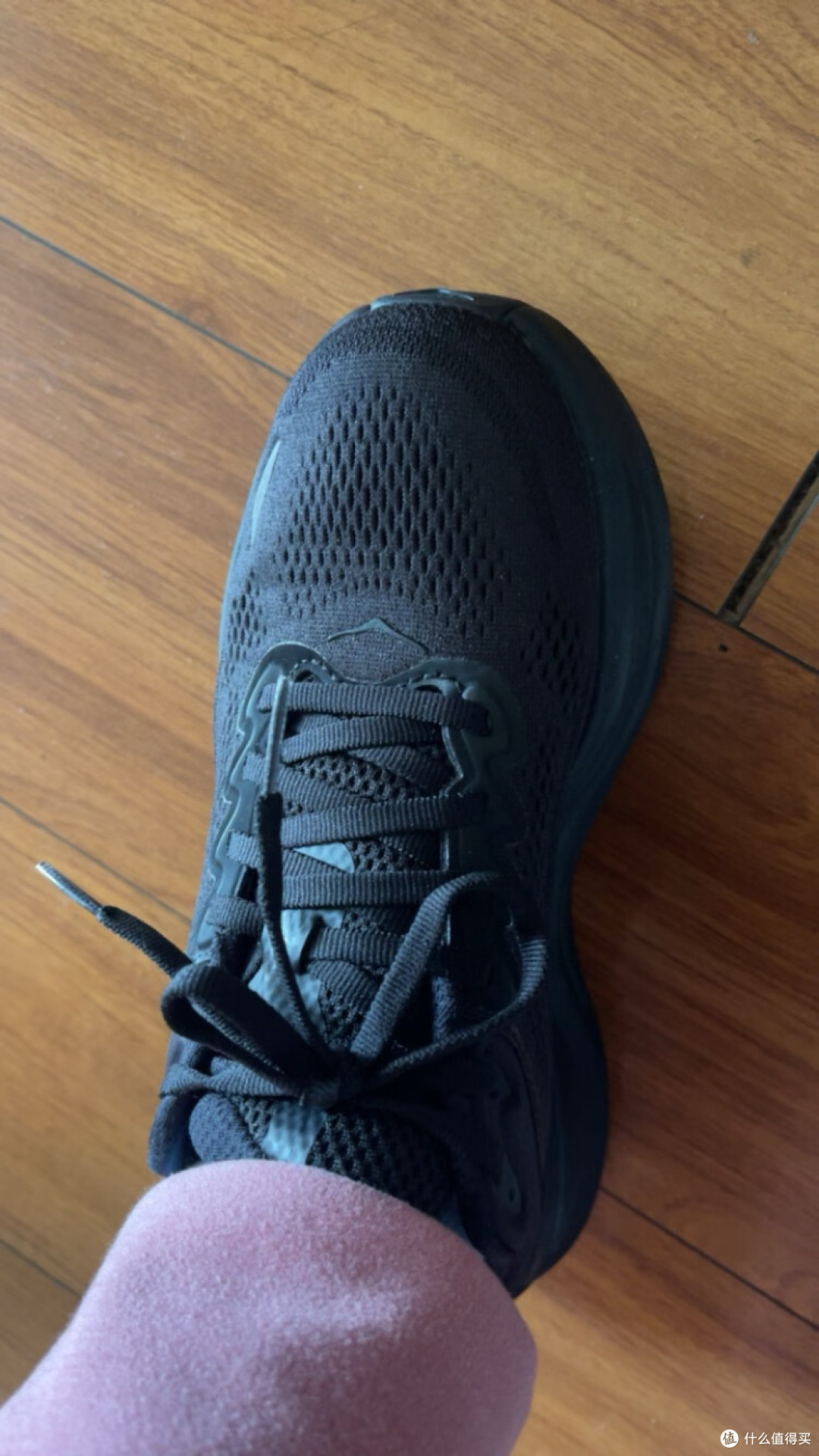 HOKA ONE，专业跑者的选择