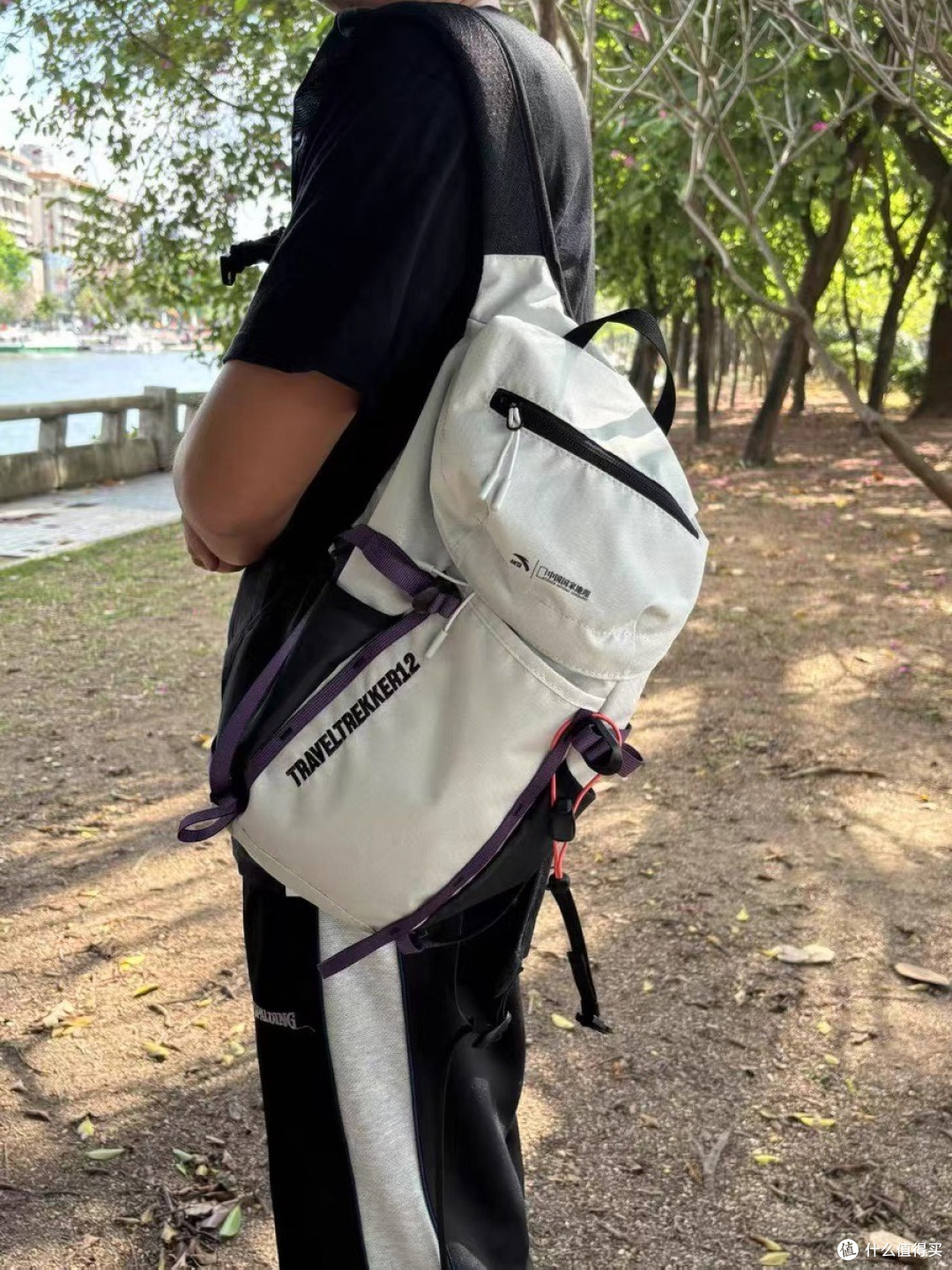 安踏TT25百川户外背包：全能型出行伴侣