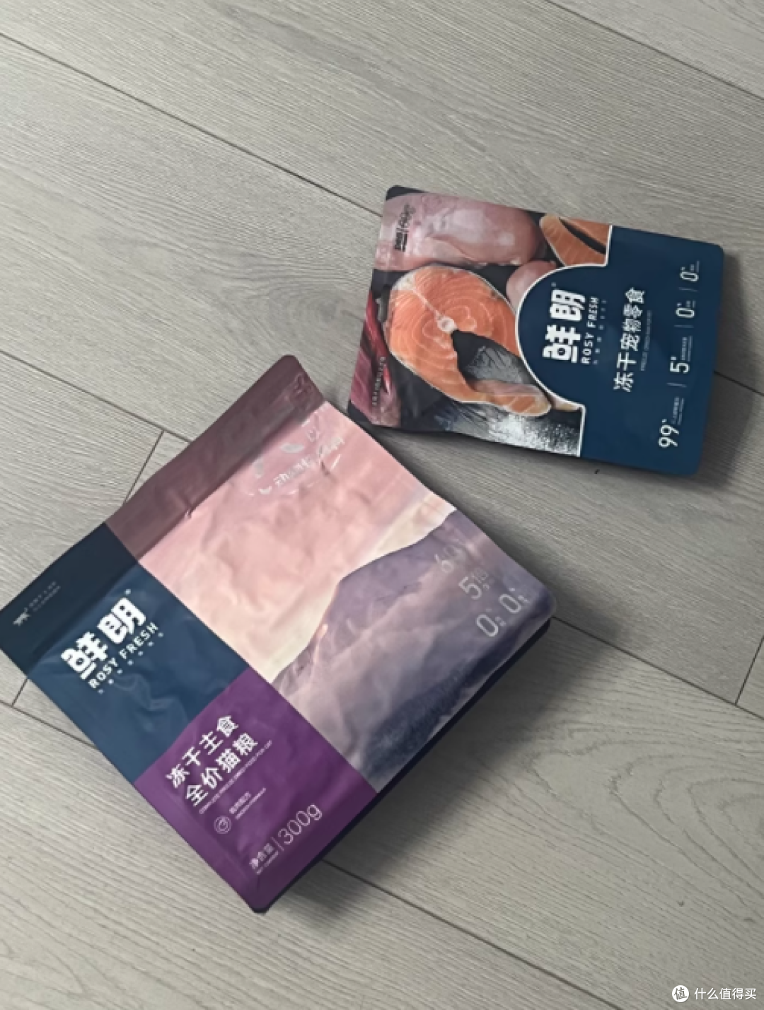 铲屎官必看!鲜朗冻干生骨肉全价猫粮(鸡肉味)实力出圈