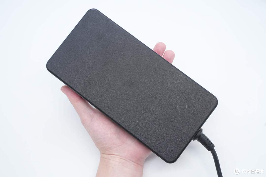 拆解报告:DELL戴尔240W DC电源适配器LA240PM190
