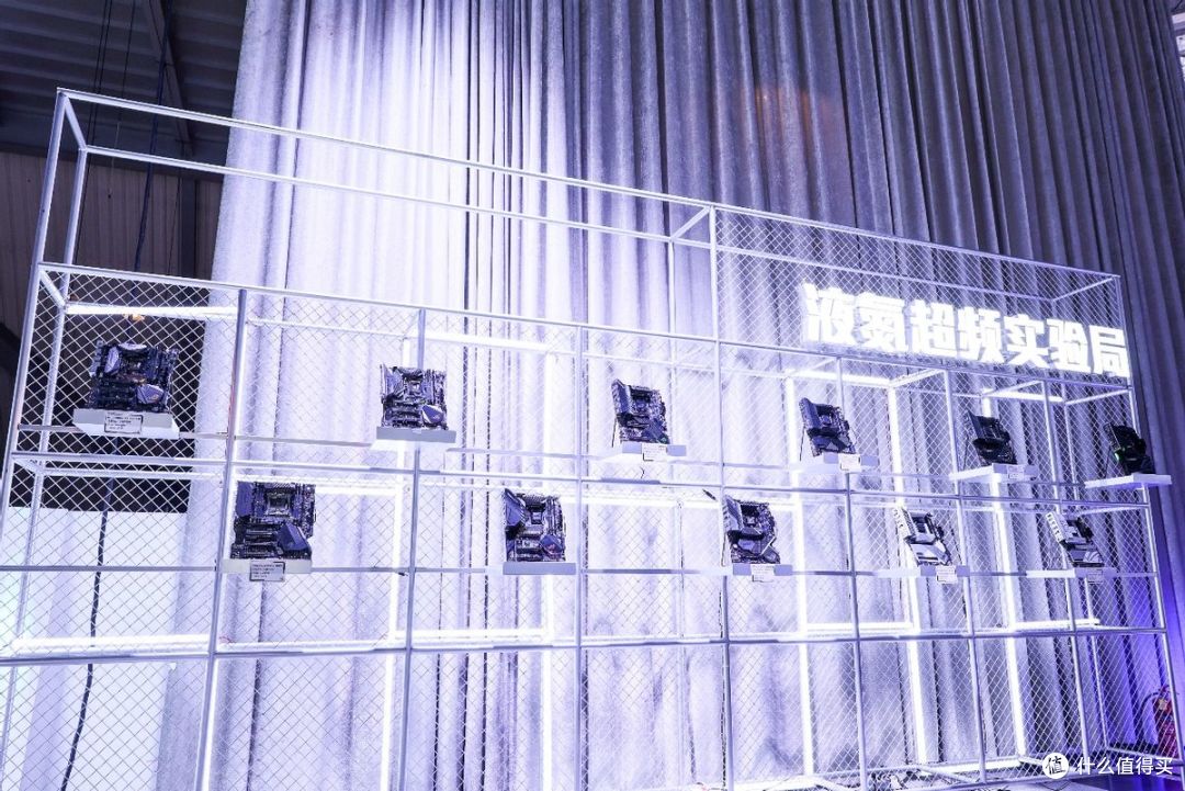 湘聚金字塔!华硕主板引爆ROG DAY 2025信仰狂欢