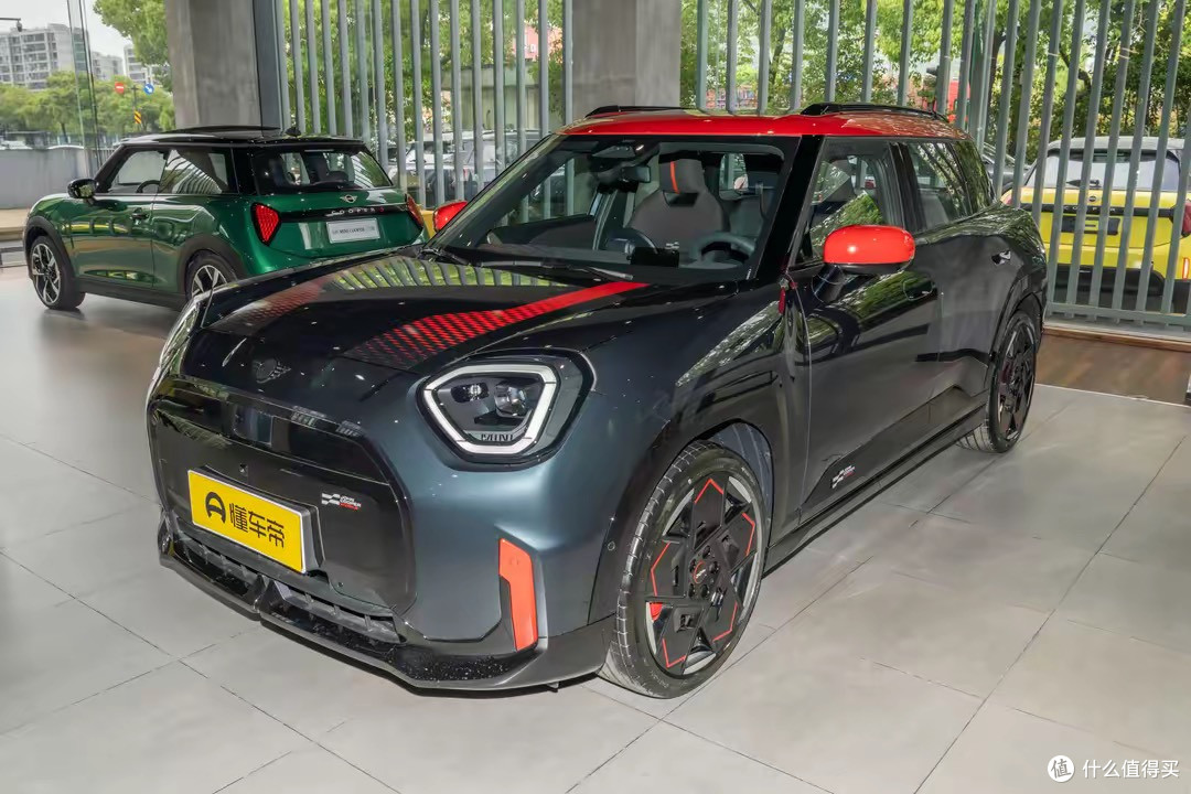 高性能电动MINI COOPER与ACEMAN