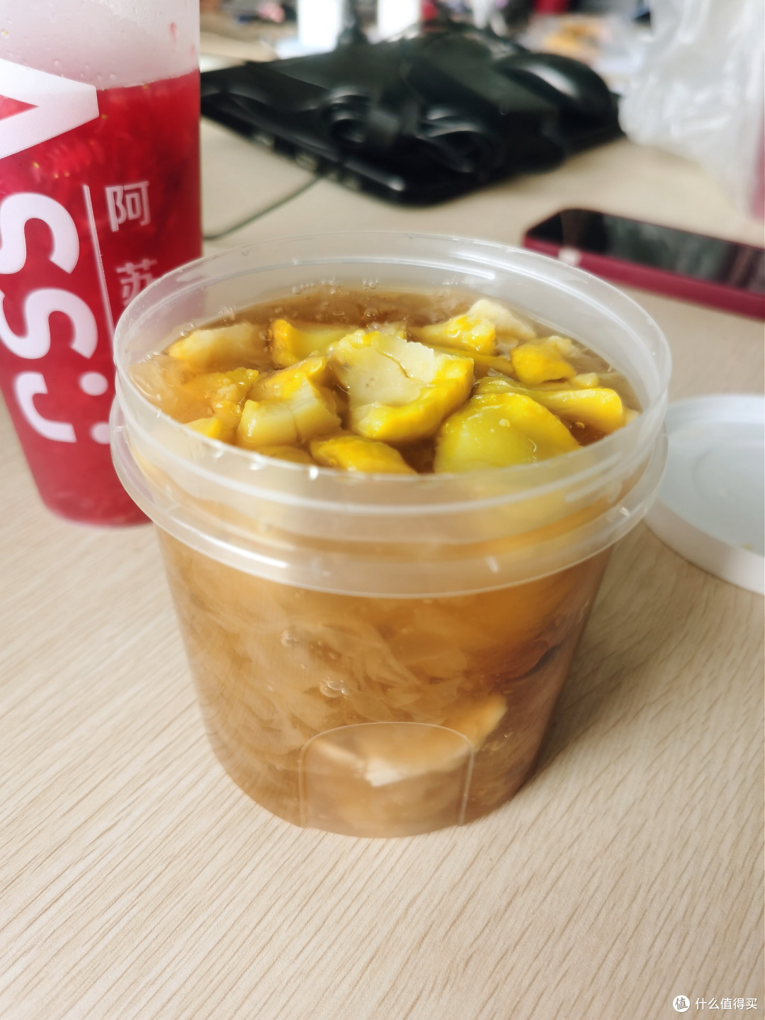 鲜银耳百合栗子羹美味且健康
