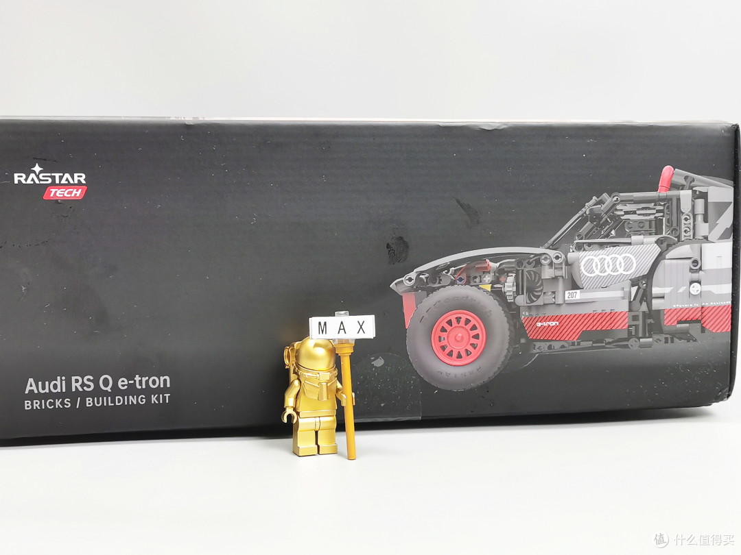 阿布扎比沙漠挑战赛冠军,星辉 Audi RS Q e-tron深度解析