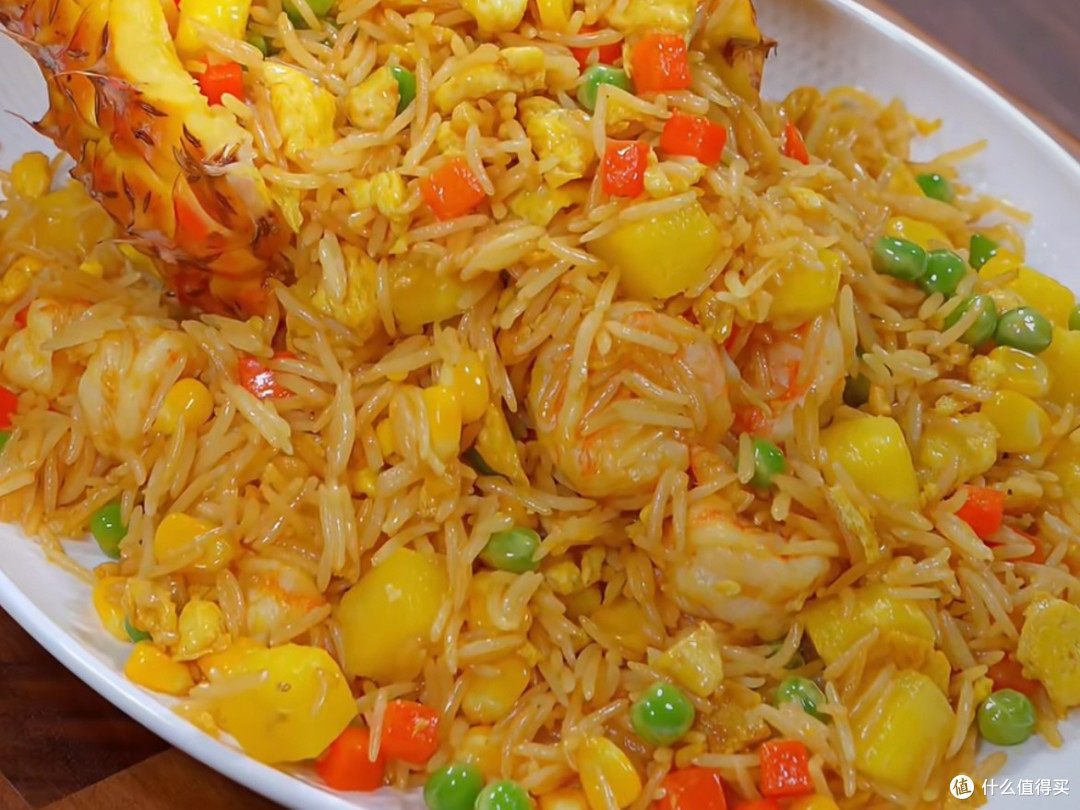一碗海鲜菠萝炒饭,开启夏天的美味