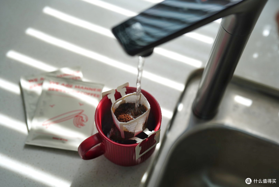 引领新一轮健康饮水革命?卡萨帝黄金矿泉净热一体机拆机测评