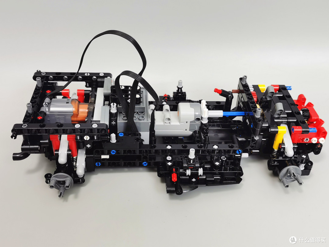 阿布扎比沙漠挑战赛冠军,星辉 Audi RS Q e-tron深度解析