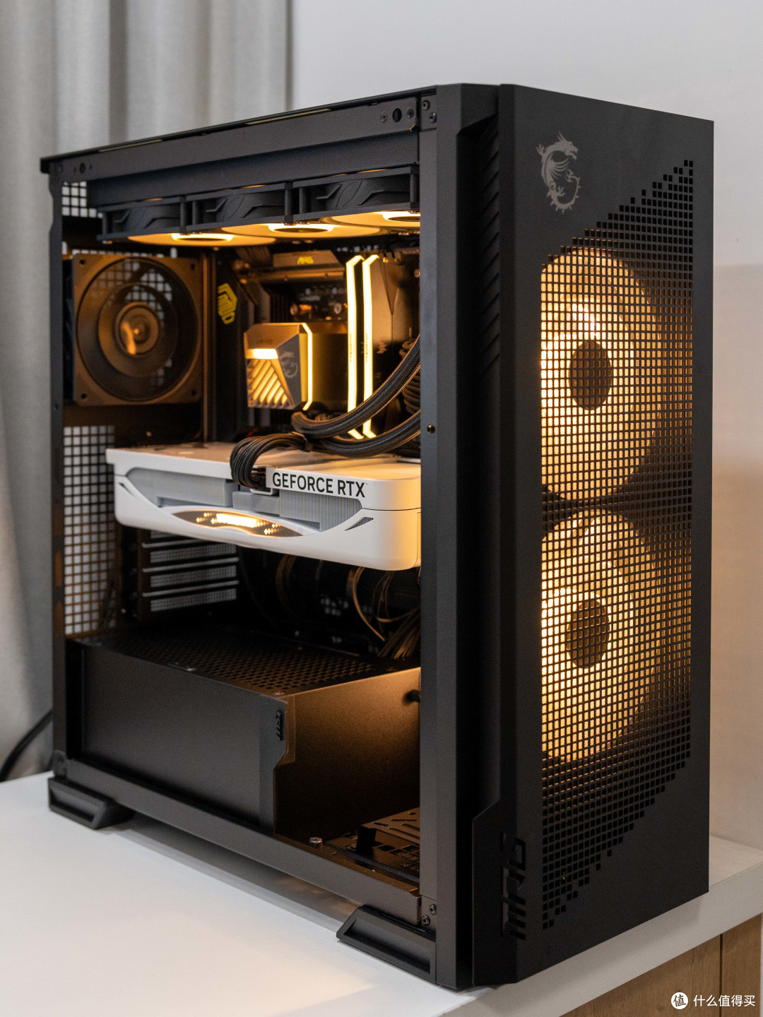高颜值旗舰理财产品，影驰RTX 5090D星曜LunaOC显卡测评