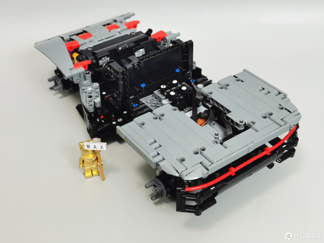 阿布扎比沙漠挑战赛冠军,星辉 Audi RS Q e-tron深度解析