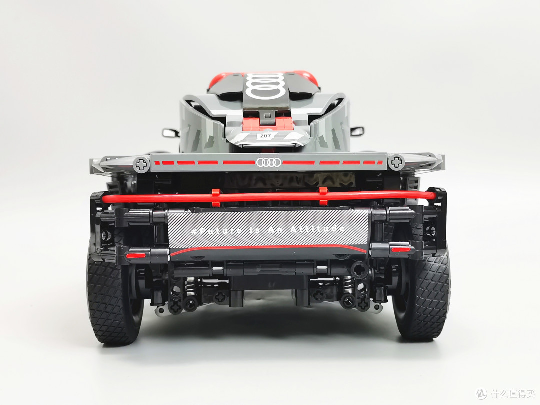 阿布扎比沙漠挑战赛冠军,星辉 Audi RS Q e-tron深度解析
