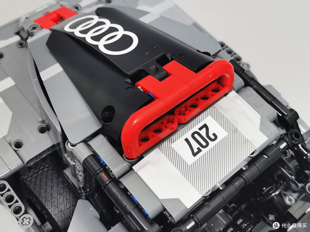 阿布扎比沙漠挑战赛冠军,星辉 Audi RS Q e-tron深度解析